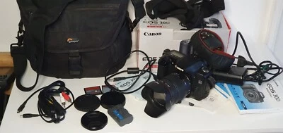 Canon EOS 30D 8.2MP Digital SLR Camera BOXED KIT Sigma 18-200mm 1:3.5 - 6.3 - Image 1 of 4