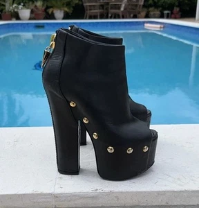 BOTÍN BOMBA PLATAFORMA DETALLES TACHUELAS Y CREMALLERA CUERO NEGRO GIUSEPPE ZANOTTI Talla 37M - Imagen 1 de 24