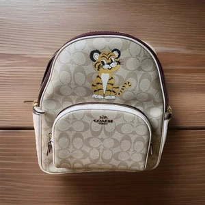 Coach Court Backpack In Signature Canvas With Tiger New - Picture 1 of 8