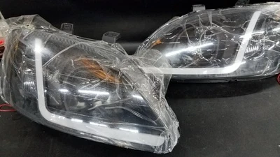 [LED DRL]FOR 99-00 HONDA CIVIC BLACK HOUSING CLEAR CORNER PROJECTOR HEADLIGHTS - Image 1 of 4