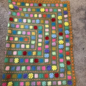 Vintage 60s 70s Colorful Granny Square Crochet Afghan Blanket Throw 49x74” - Picture 1 of 7