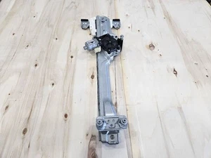 2014-2019 GMC Sierra Silverado Passenger Rear Window Motor Regulator 138K - Picture 1 of 9