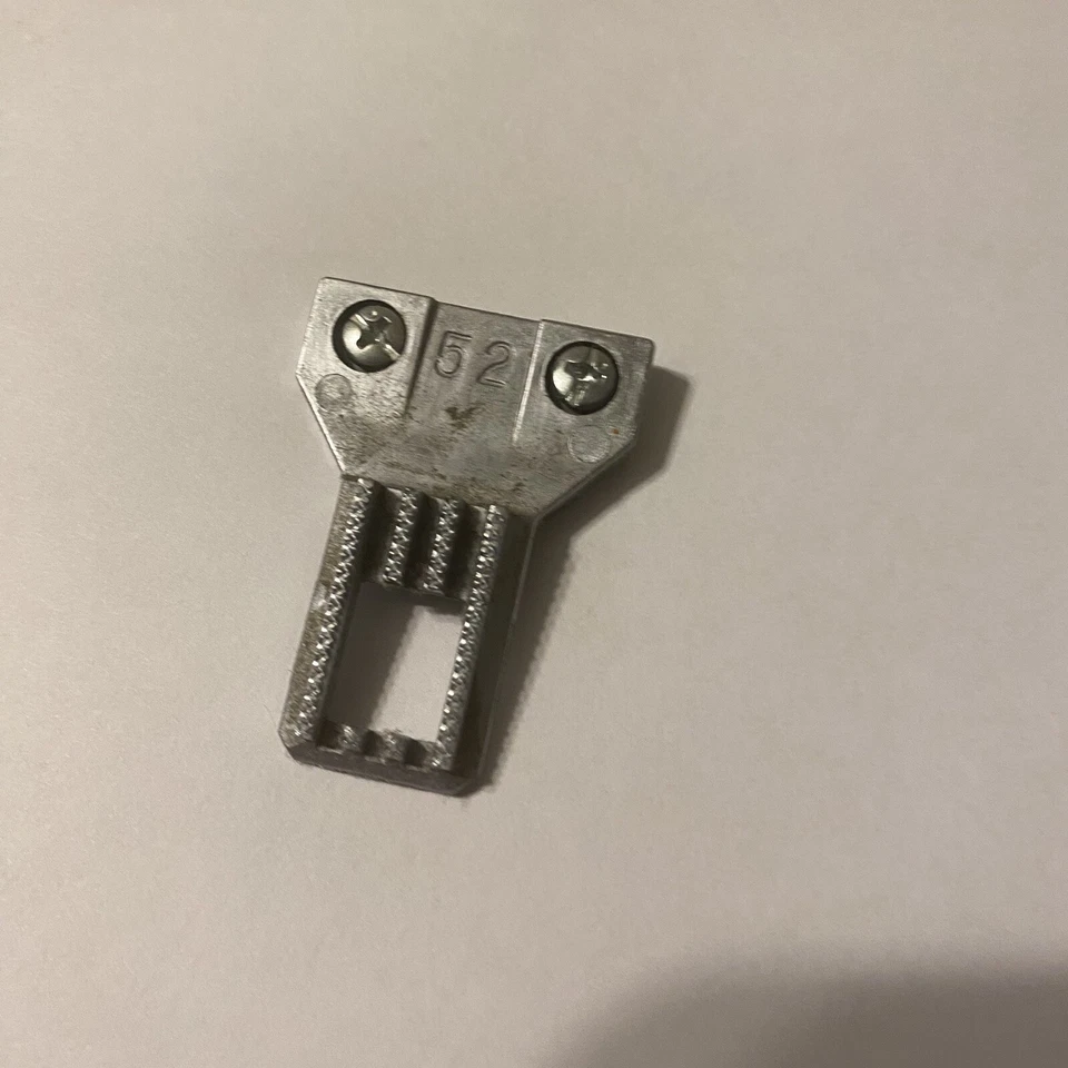 Brother LS-1520 Sewing Machine Replacement OEM Part Feed Dog - Image 1 of 1