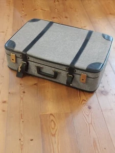 Dekorativer Vintage Reisekoffer aus 66x45x18 - Bild 1 von 9