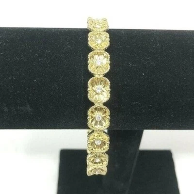 Brazalete grande Paula Abdul dorado estrás floral adornado Foto 1 de 3