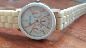 Geneva Casual Gel Watch Silicone Strap, Women or Men, New Battery Fitted - Picture 1 of 11