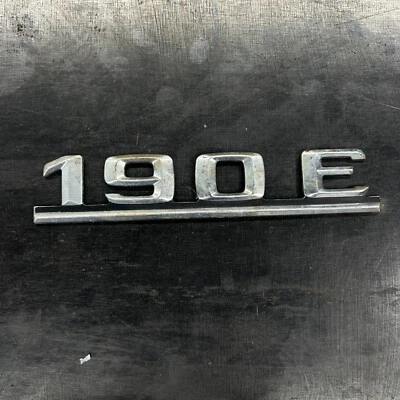 Mercedes Benz 190E 190 E 1986 1993 emblema trasero logotipo insignia OEM Foto 1 de 2