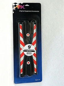 AFX 70612 9" CRISS CROSS TRACK 2 Pack New - Foto 1 di 3