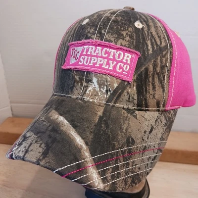 Gorra Tractor Supply Co con tirantes para mujer rosa camuflaje envejecido  Foto 1 de 4