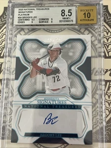 2023 National Treasures Signatures Platinum 1/1 Brooks Lee #SBL BGS 8.5/Auto 10 - Picture 1 of 2