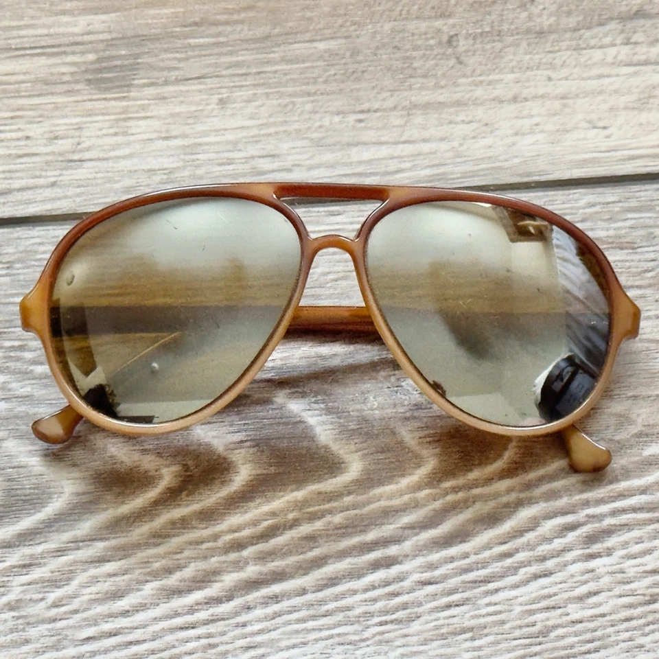 Gafas de sol Vuarnet 374 Skilynx marrón Magnum PI Tom Selleck lentes raspadas de colección Foto 1 de 4