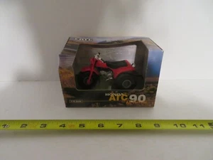 Ertl Honda ATC 90 Red All Terrain 3 Wheeler 1:16 Scale 1999 MIB - Picture 1 of 5