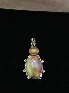 Silver 925 Dyed Agate Gemstone Pendant Earthy And Elegant - Picture 1 of 5