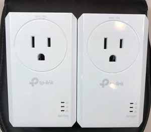TP-Link AV1000 Powerline Adapter 2pc TL-PA7017P - Picture 1 of 3