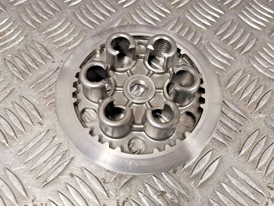 SUZUKI GSXR750-W 1993 1995 93 95 CLUTCH PRESSURE PLATE GSXR600-W GSX600F - Image 1 of 3