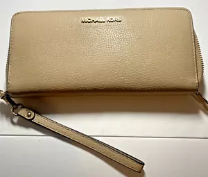 Preowned MICHAEL KORS JET SET LARGE CONTINENTAL LEATHER WALLET CAMEL 35T7GTVE7L - Picture 1 of 9