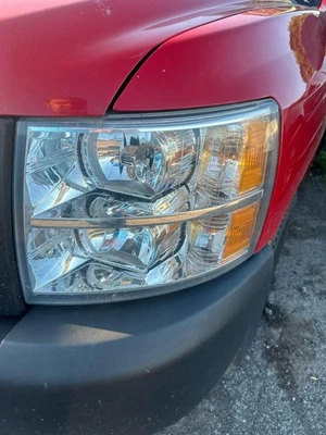07 08 09 10 11 12 13 CHEVY SILVERADO 1500 Conjunto Faro Lado del Conductor Izquierdo Foto 1 de 4