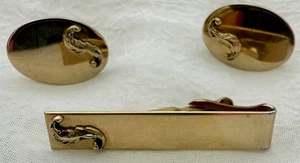 Set fermacravatta vintage tono oro "S" monogramma ovale gemelli e retangle - Foto 1 di 8