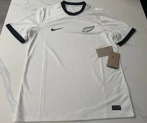 New Zealand All Whites Nike Men’s Football / Soccer Jersey (Medium) Retails $95 - Picture 1 of 15