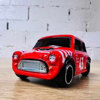 Morris MIni Cooper Red White Premium Real Riders 2 Twin Pack 2025 - Image 1 of 4