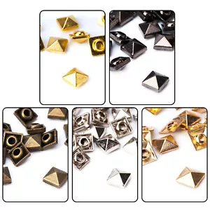 100 pz borchie punk piramide forma quadrata rivetti a punta con spille borsa fai da te borse - Foto 1 di 31