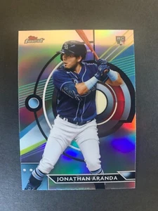 2023 Topps Finest Refractor 47 Jonathan Aranda - Tampa Bay Rays RC - Picture 1 of 2