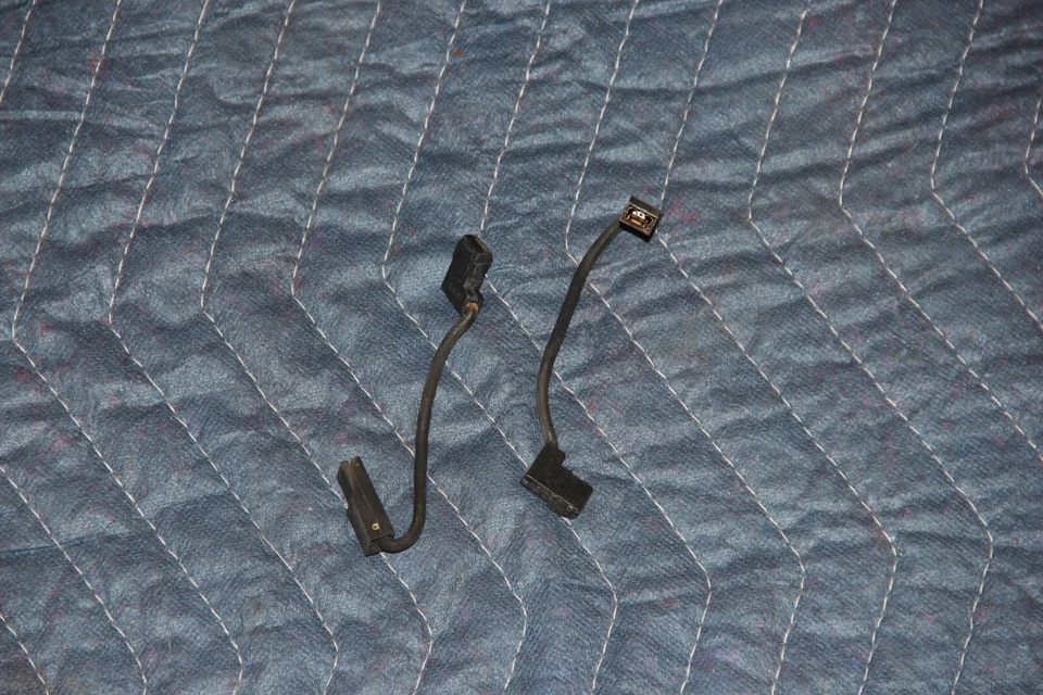 Conector de cables de descongelador trasero Porsche 968 944 Turbo S2 Foto 1 de 1