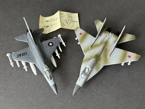 ERTL Force One F-16 Falcon & MiG-29 Fulcrum Fighter Aircraft Plane 1:87 Diecast - Picture 1 of 21
