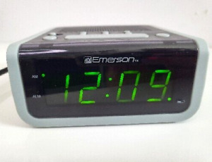 Emerson CKS1702 Smart Set Radio Alarm Clock Tested - Grey & Black