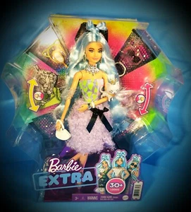 2021 Barbie ~ EXTRA ~ blaues Haar mit 30+ Looks ~ NRFB ~ WERKSEITIG VERSIEGELT - Bild 1 von 12