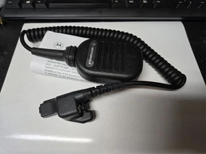 new Motorola NMN6193C Commander remote speaker microphone for HT1000, XTS5000 - Picture 1 of 5
