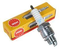 BOUGIE NGK DPR8EA-9 CAGIVA HONDA DUCATI HONDA SACHS KTM - Photo 1/1