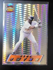 1995 Pacific Prism Tony Gwynn card #116