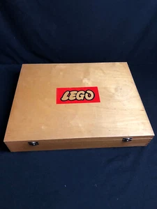 LEGO 821 - 2 Holzkiste Wooden Storage Box Sortierkasten mit Inlay von 1966 - Bild 1 von 12