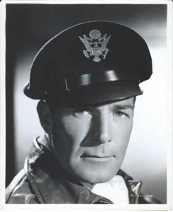 Randolph Scott - Bombardier (1943) - 8X10 original photo  - Picture 1 of 1