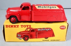 Dinky Toys 440 Mobilgas Tank Truck with Banner Decals, Original Box - Picture 1 of 17