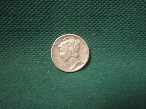 1942 P - No Mint Mark - Mercury Dime - Good - Picture 1 of 2
