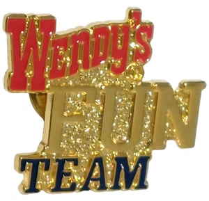 Prendedor de solapa Wendy's Restaurant "Wendy's Fun Team" - Imagen 1 de 2