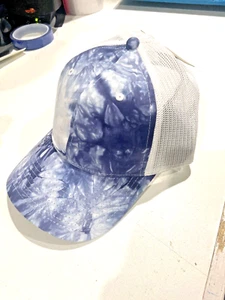 hat unisex,trucker hat,tie dye blue and white,basaball hat,men or woman - Picture 1 of 9