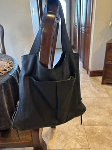 VINCE CAMUTO SCHWARZE WEICHE LEDERTASCHE, HANDTASCHE, SEITENREISSVERSCHLUSS SCHULTERTASCHE dicke Riemen! - Bild 1 von 14