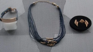 Schmuckset NEU Farbe: goldfarbig/blau 1 Kette 1 Armband 1 Ring 1 paar Ohrringe - Bild 1 von 8