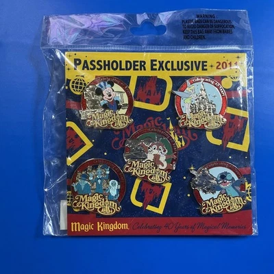 Juego de 5 prendedores Disney Magic Kingdom 40 años de recuerdos mágicos exclusivo para titulares de pases Foto 1 de 4