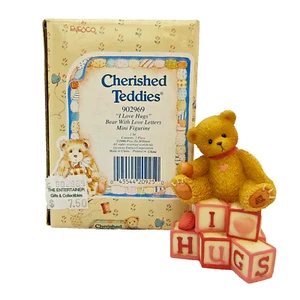 Vintage Cherished Teddies 902969 Figur I Love Hugs Mini Bär Liebesbriefe IOB - Bild 1 von 24