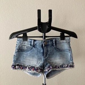 No Boundaries Denim Shorts - Picture 1 of 6