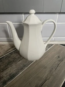 LARGE WHITE HEXAGONAL COFFEE POT VERY SIMILAR TO JOHNSON BROTHERS HERITAGE WHITE - Picture 1 of 4