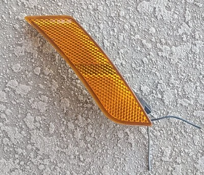 13  - 14 CADILLAC ATS  ORIGINAL GM  RIGHT FRONT  SIDE  MARKER  LIGHT  22941174 - Image 1 of 3