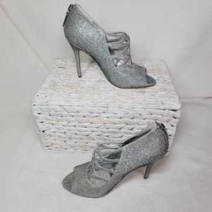 Botines NINA Plata Brillo Jaula Punta abierta Stiletto Fiesta Vacaciones Nuevos con Etiquetas Talla 6.5 $99 - Imagen 1 de 6