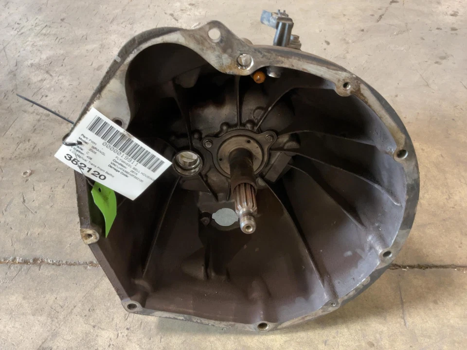 Carcasa campana transmisión delantera manual 6 velocidades Jeep TJ Wrangler 2005-2006 19911 Foto 1 de 4