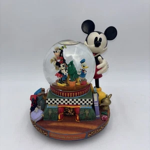 Walt Disney World 100 Jahre magische Bewegung Musik & Lichter große Schneekugel - Bild 1 von 11