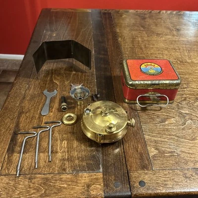 Vintage  PRIMUS (Sweden)Portable Camp Stove No. 96 with Tin... - Image 1 of 4